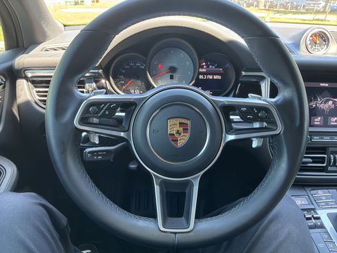 Used 2021 Porsche Macan S AWD/4WD image 18