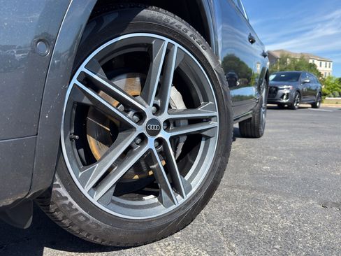 Used 2023 Audi Q5 e Prestige w/ Prestige Package AWD/4WD image 5