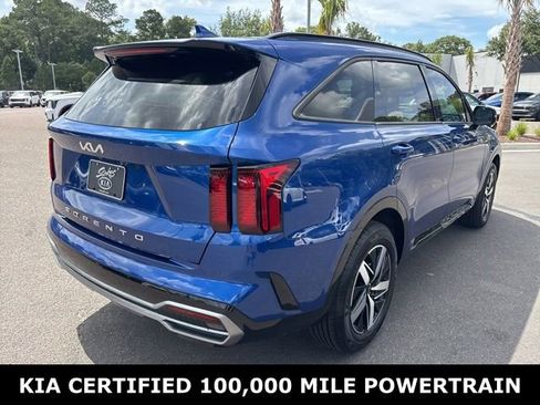 Certified 2022 Kia Sorento S FWD image 5