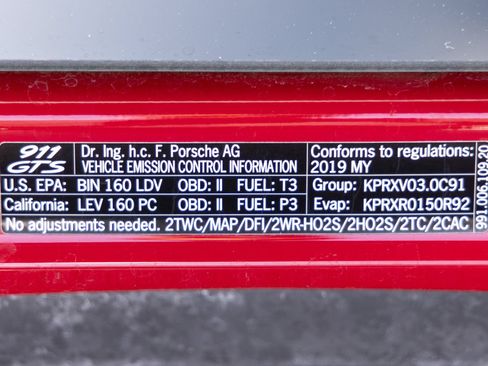 Certified 2019 Porsche 911 Carrera GTS RWD image 35