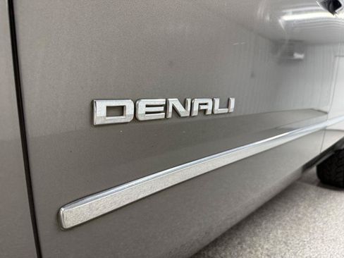 Used 2019 GMC Yukon XL Denali w/ Open Road Package AWD/4WD image 11