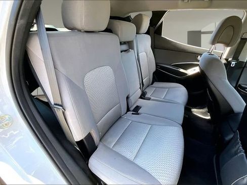 Used 2018 Hyundai Santa Fe Sport FWD image 19