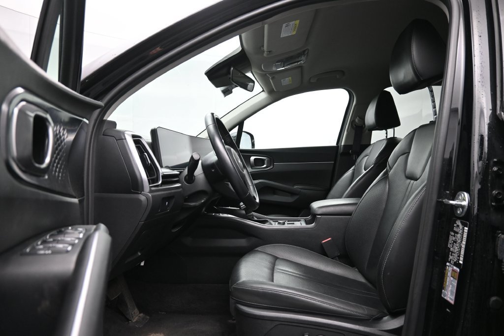 Used 2024 Kia Sorento S AWD/4WD image 23