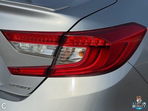 Used 2020 Honda Accord Sport image 16