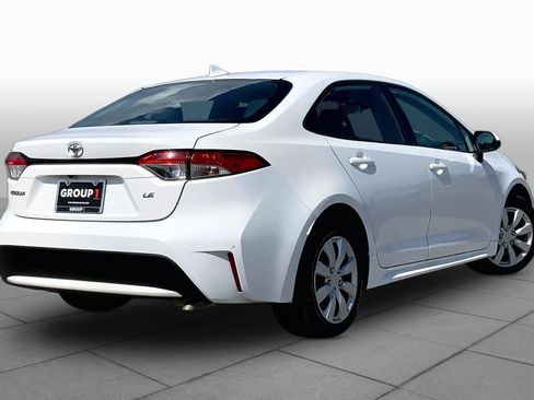 Used 2021 Toyota Corolla LE FWD image 13