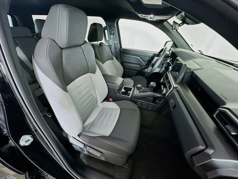 Used 2025 Toyota 4Runner TRD Off-Road AWD/4WD image 31