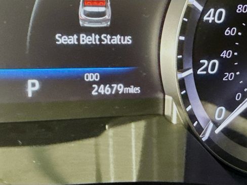 Certified 2022 Toyota Highlander XLE image 13