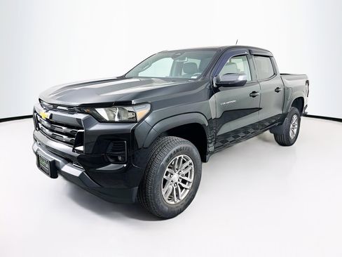Used 2023 Chevrolet Colorado LT w/ LT Convenience Package II image 3