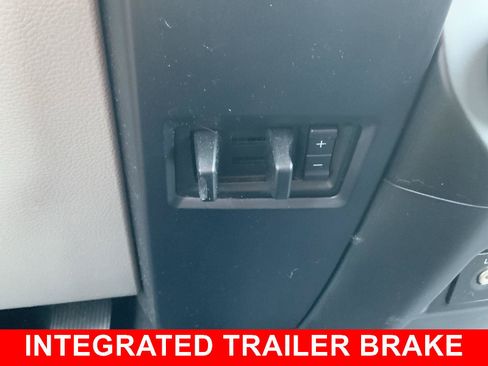 Used 2015 Ford F150 XL w/ Equipment Group 101A Mid AWD/4WD image 7