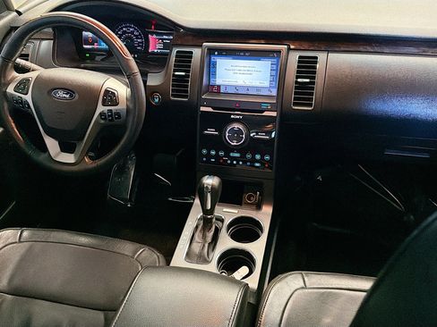 Used 2019 Ford Flex Limited image 13