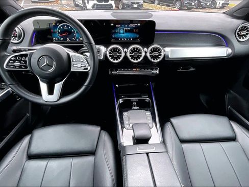 Used 2023 Mercedes-Benz GLB 250 image 16