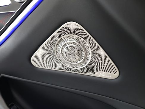 Used 2024 Mercedes-Benz S 63 AMG S w/ Carbon Fiber Exterior Package image 7