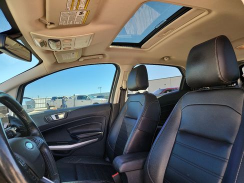 Used 2021 Ford EcoSport Titanium image 11