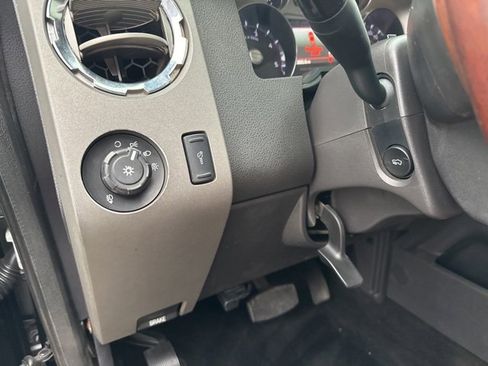 Used 2012 Ford F350 King Ranch w/ King Ranch w/Chrome Pkg image 30