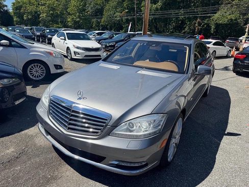 Used 2012 Mercedes-Benz S 550 4MATIC image 4