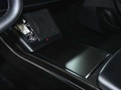 Used 2021 Tesla Model S Plaid image 38