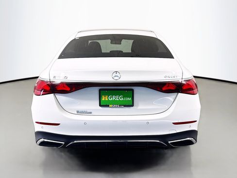 Used 2025 Mercedes-Benz E 350 Sedan image 8
