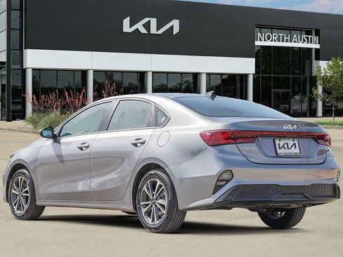 Used 2024 Kia Forte LXS image 5