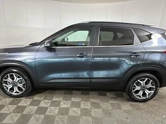 Used 2022 Kia Seltos EX AWD/4WD video 5