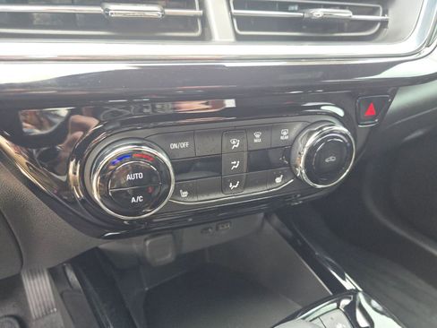 Used 2021 Chevrolet Silverado 1500 RST image 16