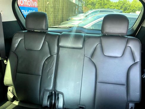 Used 2021 Kia Telluride EX w/ EX Premium Package image 14