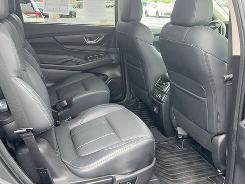 Used 2023 Subaru Ascent Limited AWD/4WD image 33