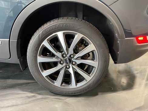 Used 2019 Lincoln MKC Reserve w/ MKC Climate Package AWD/4WD image 11