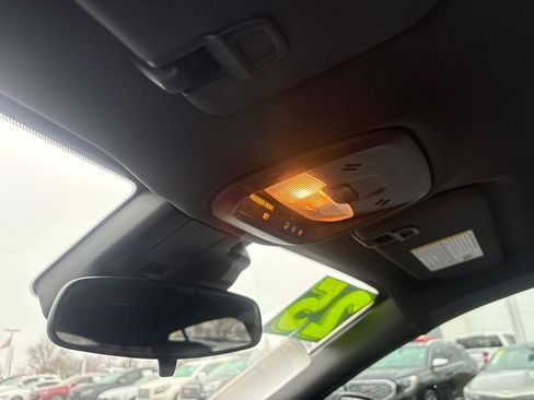 Used 2025 Buick Envista Sport Touring w/ Convenience I Package image 28