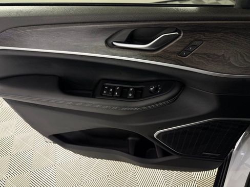 Used 2022 Jeep Grand Cherokee Limited 4xe w/ Luxury Tech Group II image 24