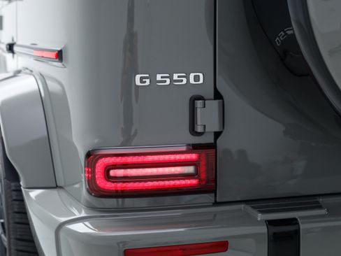 Used 2025 Mercedes-Benz G 550 image 14