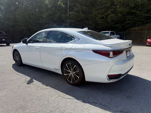 Used 2022 Lexus ES 300h w/ Premium Package FWD image 5