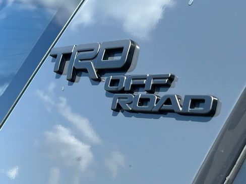 Certified 2024 Toyota 4Runner TRD Off-Road Premium w/ TRD Black Wheel Package (TMS) AWD/4WD image 12