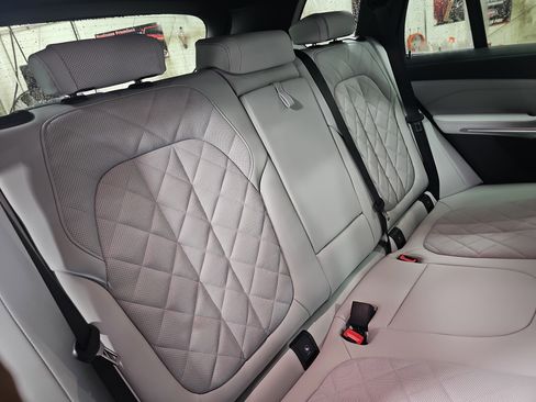 New 2026 BMW X5 sDrive40i w/ Climate Comfort Package image 12