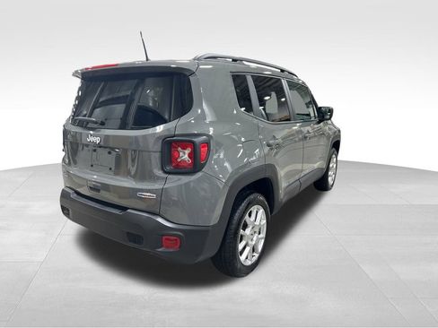 Used 2022 Jeep Renegade Latitude w/ Convenience Group image 10