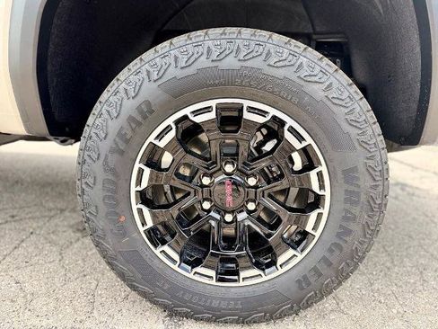 New 2026 GMC Canyon AT4 w/ Technology Plus Package AWD/4WD image 7