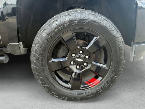 Used 2017 Chevrolet Silverado 1500 LTZ Z71 w/ Redline Edition AWD/4WD image 23