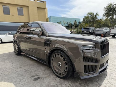 Used 2026 Rolls-Royce Cullinan AWD/4WD image 22