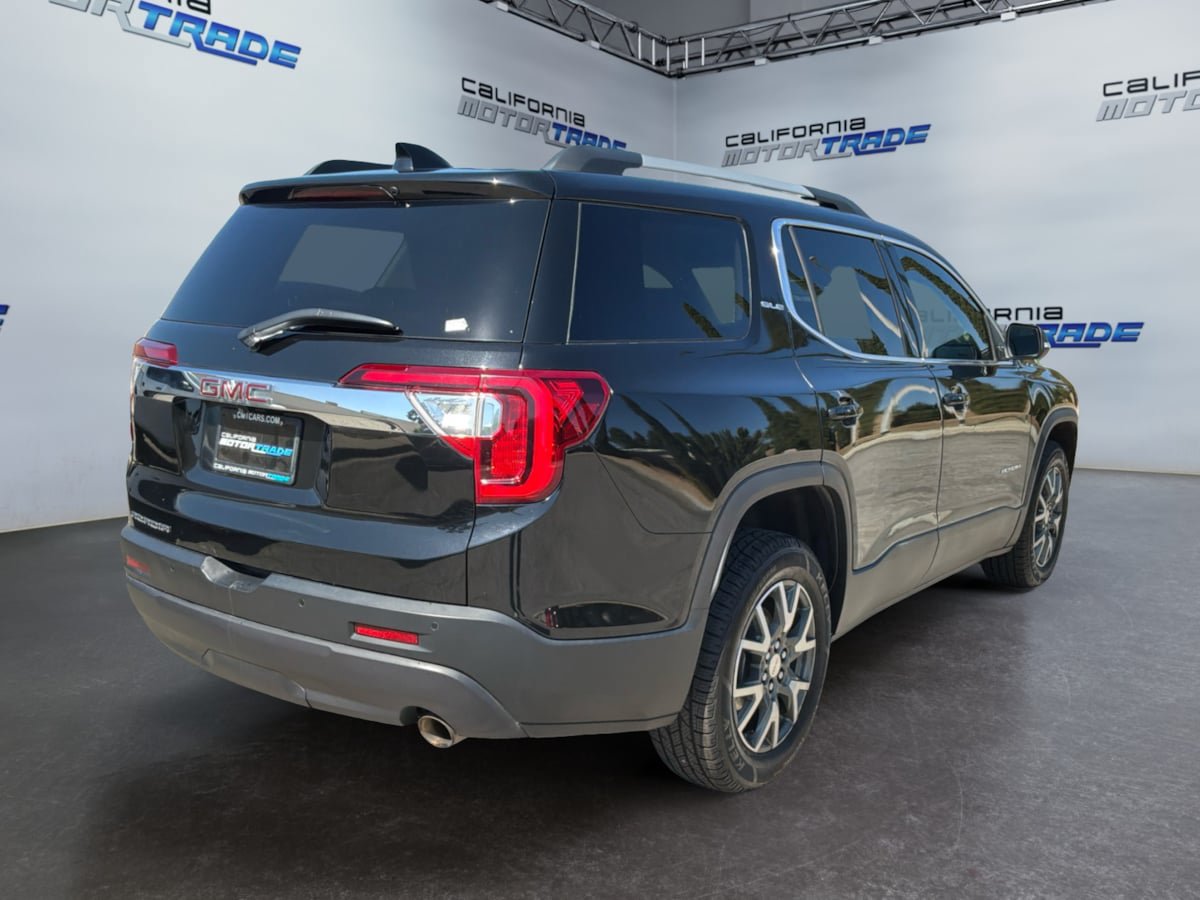 Used 2021 GMC Acadia SLE w/ Driver Convenience Package FWD image 5