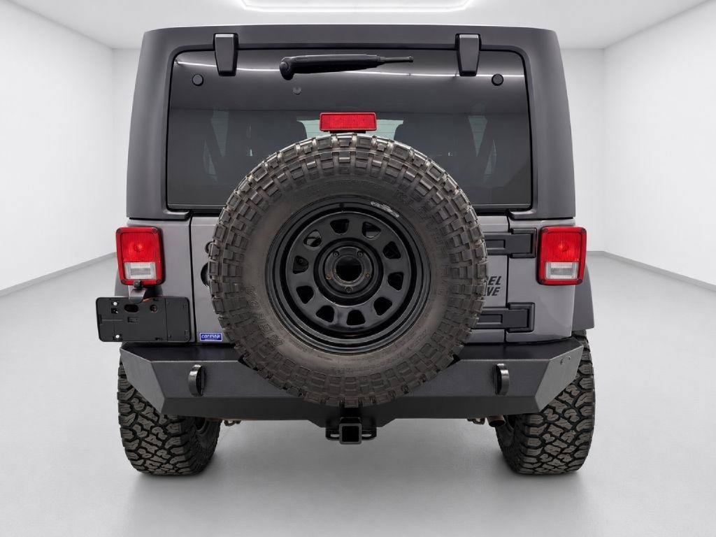 Used 2018 Jeep Wrangler Unlimited Sport AWD/4WD image 4