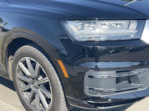 Used 2017 Audi Q7 3.0T Premium Plus w/ Premium Plus Package AWD/4WD image 11
