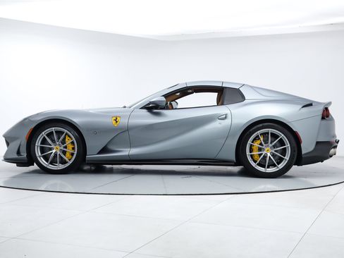 Certified 2023 Ferrari 812 GTS RWD image 7