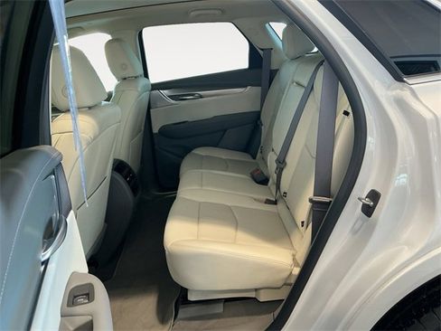 Certified 2023 Cadillac XT5 Premium Luxury w/ LPO, Floor Liner Package image 11