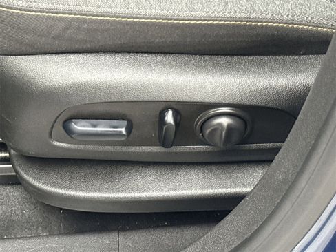 Used 2024 Chevrolet Equinox LT image 16