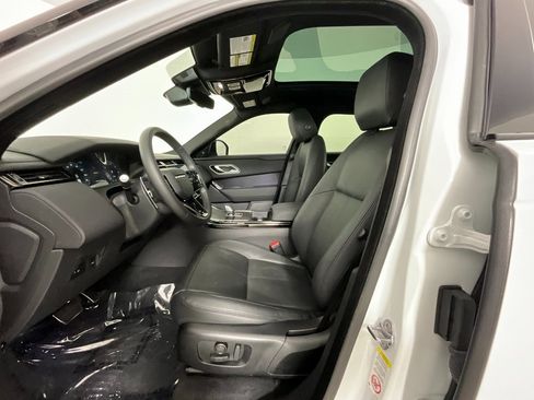 Used 2026 Land Rover Range Rover Velar Dynamic SE image 16