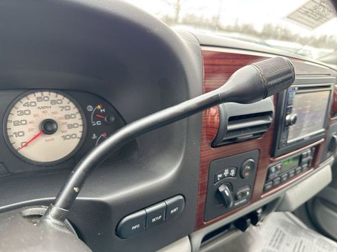 Used 2005 Ford F250 Lariat image 15
