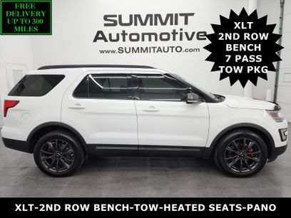 Used 2017 Ford Explorer XLT w/ XLT Appearance Package