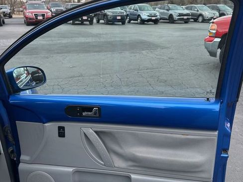 Used 2004 Volkswagen Beetle GLS image 6