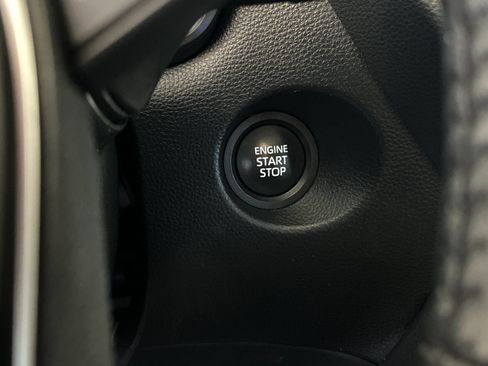 Used 2024 Toyota Corolla Cross XLE w/ Convenience Package FWD image 21