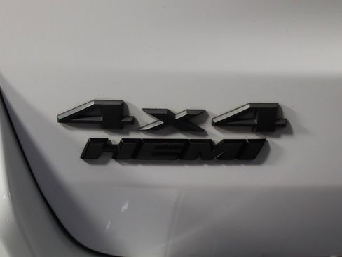 Used 2021 Jeep Grand Cherokee Trailhawk w/ Trailhawk Luxury Group AWD/4WD image 47