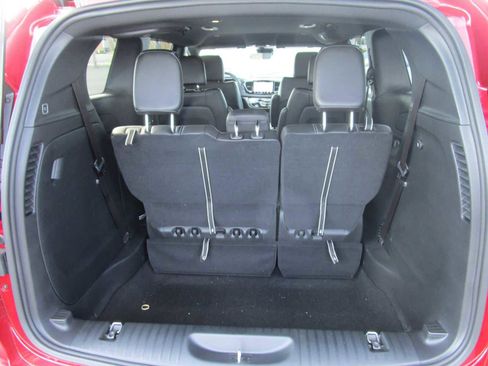 New 2026 Chrysler Voyager LX image 10